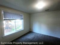 $1,980 / Month Apartment For Rent: 2244 Goss Circle East #1 - Sunnyside Property M...