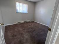 $1,095 / Month Apartment For Rent: 17442 SE Powell Blvd. - Portland Homes & Co...