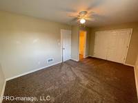 $1,200 / Month Apartment For Rent: 400 Energy Dr. #3 - PRO-manage, LLC | ID: 5131529