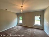 $1,495 / Month Home For Rent: 421 White Oak Circle - America's Rental Manager...