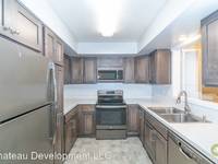 $1,300 / Month Apartment For Rent: 6100 Vine Street W163 - Chateau Development LLC...