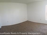 $1,900 / Month Home For Rent: 13425 SW 86th Ave - CrossRoads Realty & Pro...