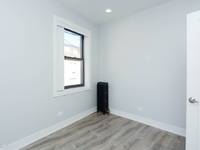 $1,700 / Month Apartment For Rent: Lovely 2 Bed, 1 Bath At Eastlake Terrace + Roge...