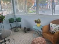 $2,495 / Month Apartment For Rent: Beds 3 Bath 1 - Large 3 Bedroom Apartment Top F...