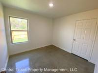$1,495 / Month Apartment For Rent: 2302 Zanoletti - A - Central Texas Property Man...