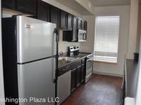 $2,400 / Month Apartment For Rent: 525 E Washington 204 - Washington Plaza LLC | I...