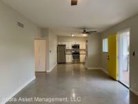 $1,795 / Month Apartment For Rent: 4232 N. 32nd St. - 4 - Acora Asset Management, ...