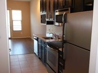 $1,520 / Month Apartment For Rent
