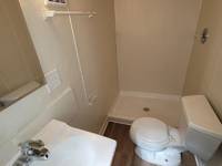 $1,395 / Month Apartment For Rent: 408B 7th Street - Select Property Management, I...
