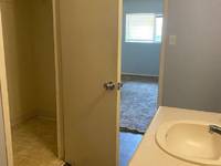 $625 / Month Apartment For Rent: 865 S. Douglas Ave. #25 - Tenants Choice Proper...