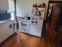 $3,300 / Month Apartment For Rent