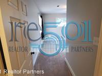 $1,550 / Month Apartment For Rent: 4211 A St Apt C - Bell House @ 4211 | ID: 10440461