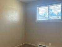 $1,275 / Month Apartment For Rent: 797 Hawthorne Ave NE - Cascade Management Group...