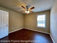 $1,350 / Month Home For Rent: 354 Kings Mountain Loop - Investors Property Ma...