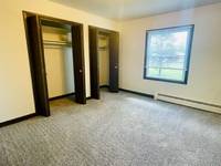 $695 / Month Apartment For Rent: 101 Riverview Drive - 5 Apt. 5 - Ruesch Managem...