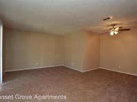 $975 / Month Apartment For Rent: 2801 W Sunset Drive 95 - Sunset Grove Apartment...