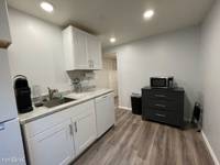 $1,200 / Month Apartment For Rent: Beds 1 Bath 1 Sq_ft 1000- Www.turbotenant.com |...