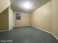 $1,100 / Month Apartment For Rent