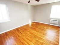 $1,075 / Month Apartment For Rent