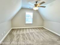 $1,750 / Month Apartment For Rent: 9260 Lakeside Cir S - Meridian Property Managem...