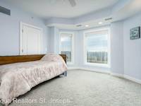 $4,800 / Month Home For Rent: 200 Lake St #6C - Jaqua Realtors St. Joseph | I...