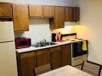 $495 / Month Room For Rent: 1095 Spruce St. Business Office - Sycamore Plac...