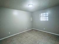 $550 / Month Apartment For Rent: 609 North Columbia Ave Unit 1 - Firemark Proper...