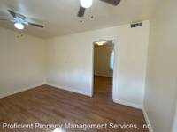 $1,200 / Month Home For Rent: 211 1/2 Greenwood - Proficient Property Managem...