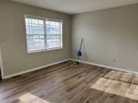 $815 / Month Apartment For Rent: 18708 E Black Hawk Trail - Independence Duplexe...