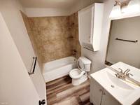 $1,500 / Month Duplex / Fourplex For Rent: Beds 2 Bath 1 Sq_ft 1052- Hemlane | ID: 11441738