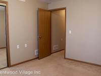 $795 / Month Apartment For Rent: 2010 Village Dr - I202 - Brentwood Village Inc ...
