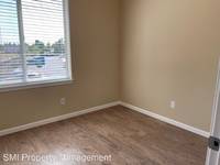 $1,595 / Month Apartment For Rent: 3220 Lansing Ave NE, #201 - Willow Tree Apartme...