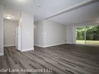 $1,595 / Month Apartment For Rent: 3209 E 33rd St #54 Unit 54 - Tucked Away Paradi...
