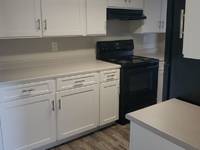 $1,295 / Month Apartment For Rent: 5400 Montgomery 312B - The Towers Apartments | ...