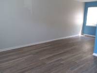 $1,095 / Month Apartment For Rent: 318 1/2 E Royal Street 300B - Live Florence Apa...