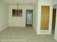 $1,095 / Month Apartment For Rent: 422 Oakwood Ln - Texas Longhorn Equities | ID: ...