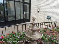 $1,675 / Month Apartment For Rent: 7616 N Marshfield Ave #308 - Becovic Management...