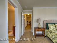 $1,740 / Month Apartment For Rent: 16 Stoneledge Dr. Apt. 6 - Stoneledge Terrace L...