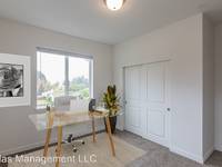 $1,799 / Month Apartment For Rent: 1920 Poplar Street - 253 - Introducing The Rese...