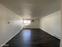 $750 / Month Apartment For Rent