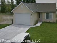 $1,800 / Month Home For Rent: 236 E Francolin Ave - Secure Property Managemen...