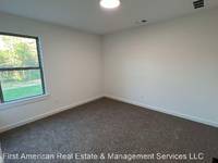 $1,500 / Month Apartment For Rent: 2430 South Fannin Avenue - First American Real ...