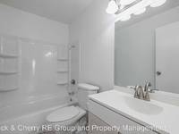 $1,000 / Month Apartment For Rent: 413 N 14th St #1 - Newly Rehabbed 2 Bedrooms &#...