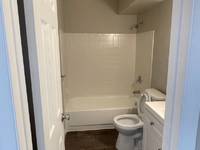 $1,200 / Month Apartment For Rent: 921 Westmoreland Road - Spring Creek Apartment ...