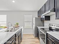 $1,650 / Month Apartment For Rent: Applications - Avondale H1 Largo Ave & Avon...