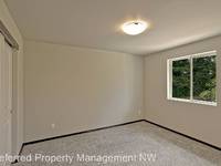 $1,850 / Month Apartment For Rent: 27408 72nd Ave NW - Pacific Pines Unit 08 - Pre...
