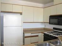 $1,094 / Month Apartment For Rent: 566 W. Carob Ave, #201 - Victoria Square Apartm...