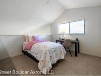 $1,300 / Month Apartment For Rent: 120 Montrose Avenue W Unit 324 - The Corners Of...