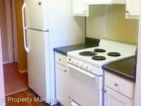 $950 / Month Apartment For Rent: 2413 Wade Hampton Blvd 42 - Bolt Property Manag...