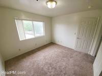 $1,500 / Month Apartment For Rent: 129 Higgins #C - Rentor.com | ID: 11205755